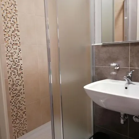 Ambra Guest house *
